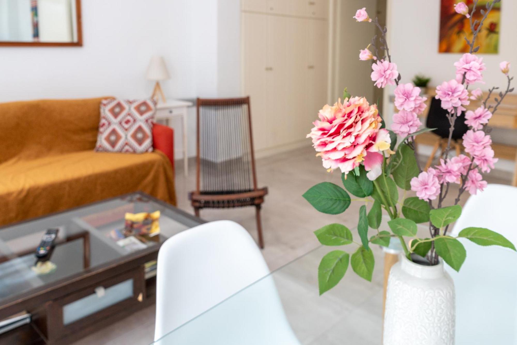 Psiri Gem From In Vivo Apartments- Spacious 1St Floor Apartment With Balcony In Athens' Historic Center Exterior foto
